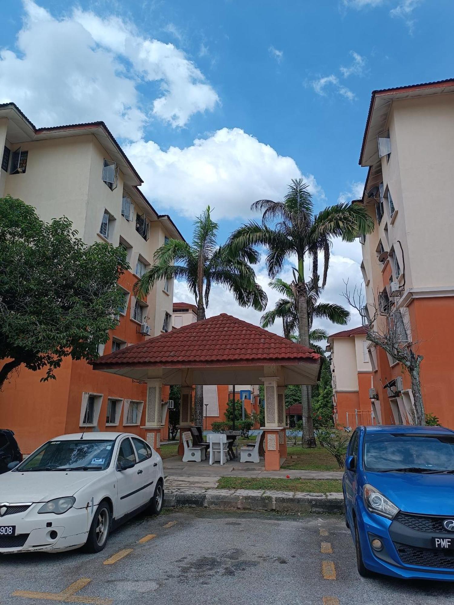 M.Fr Homestay Pangsapuri Putra Damai Путраджая Экстерьер фото